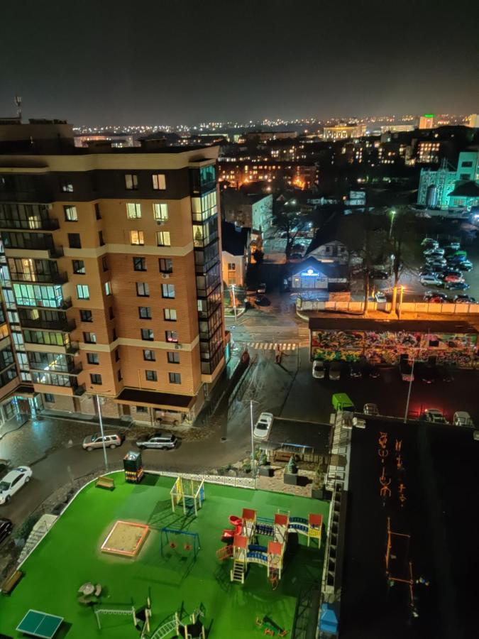 Yarovytsya Vip In The Center Apartment Lutsk Ngoại thất bức ảnh